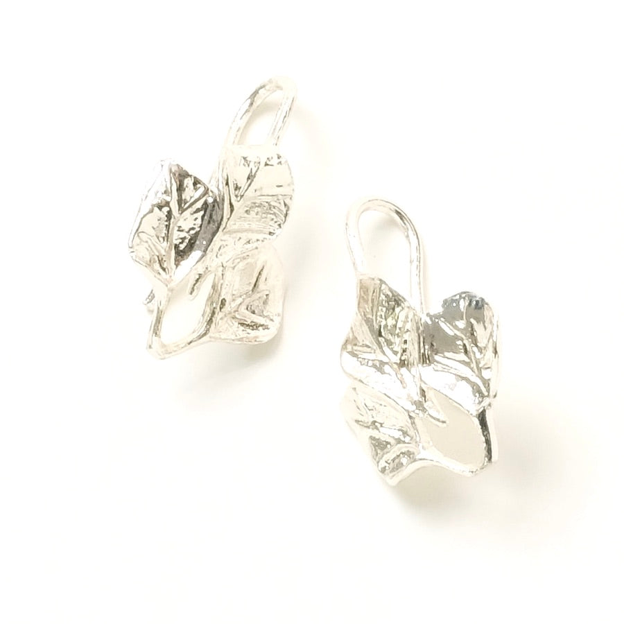 2 boucles d&#39;oreilles Feuilles en laiton argenté 925 Premium