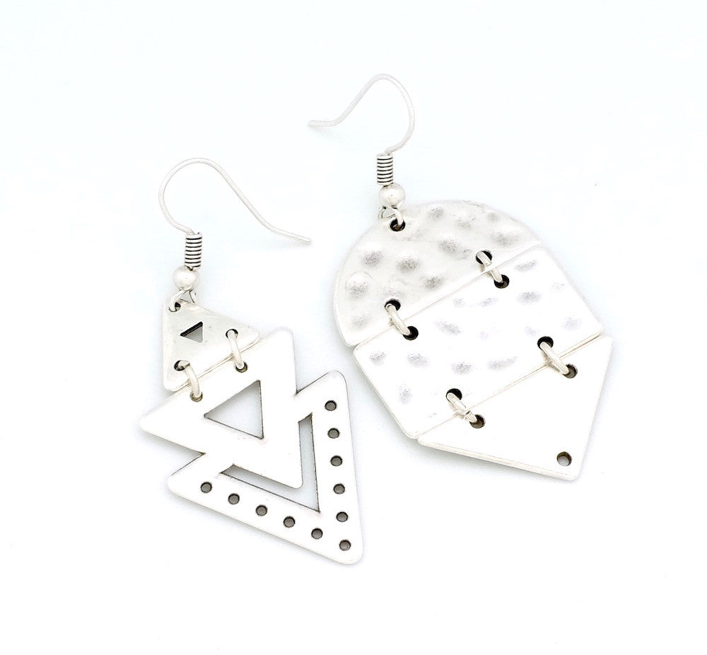 Lot de 2 Pendentifs triangles en Zamak argenté