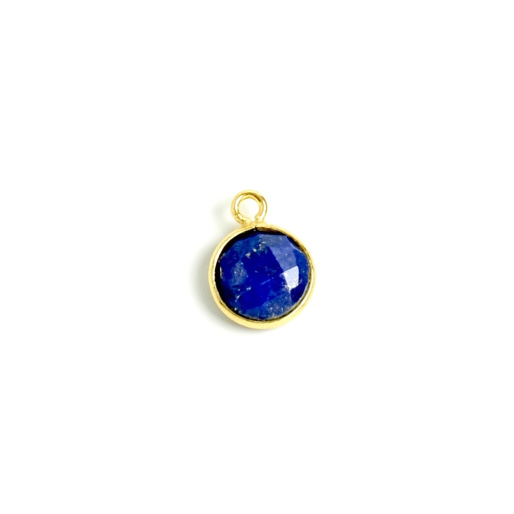 Pendentif sertis rond 8mm de Lapis Lazuli en laiton Doré à l&#39;or fin 24K