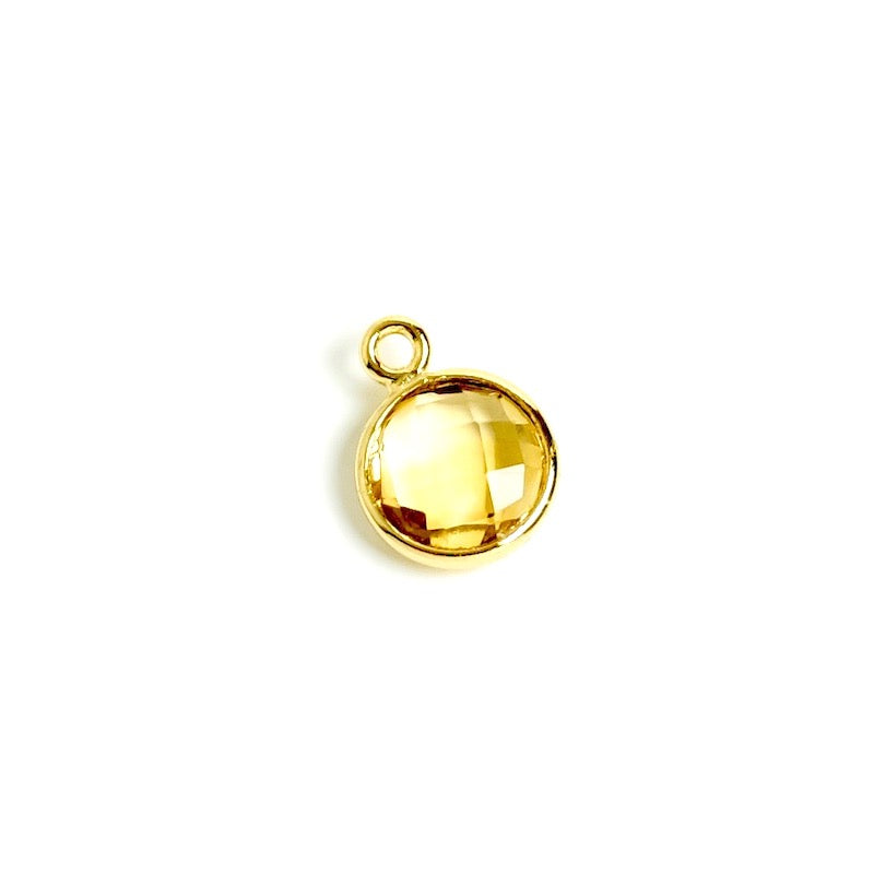 Pendentif sertis rond 8mm de Citrine en laiton Doré à l&#39;or fin 24K Premium